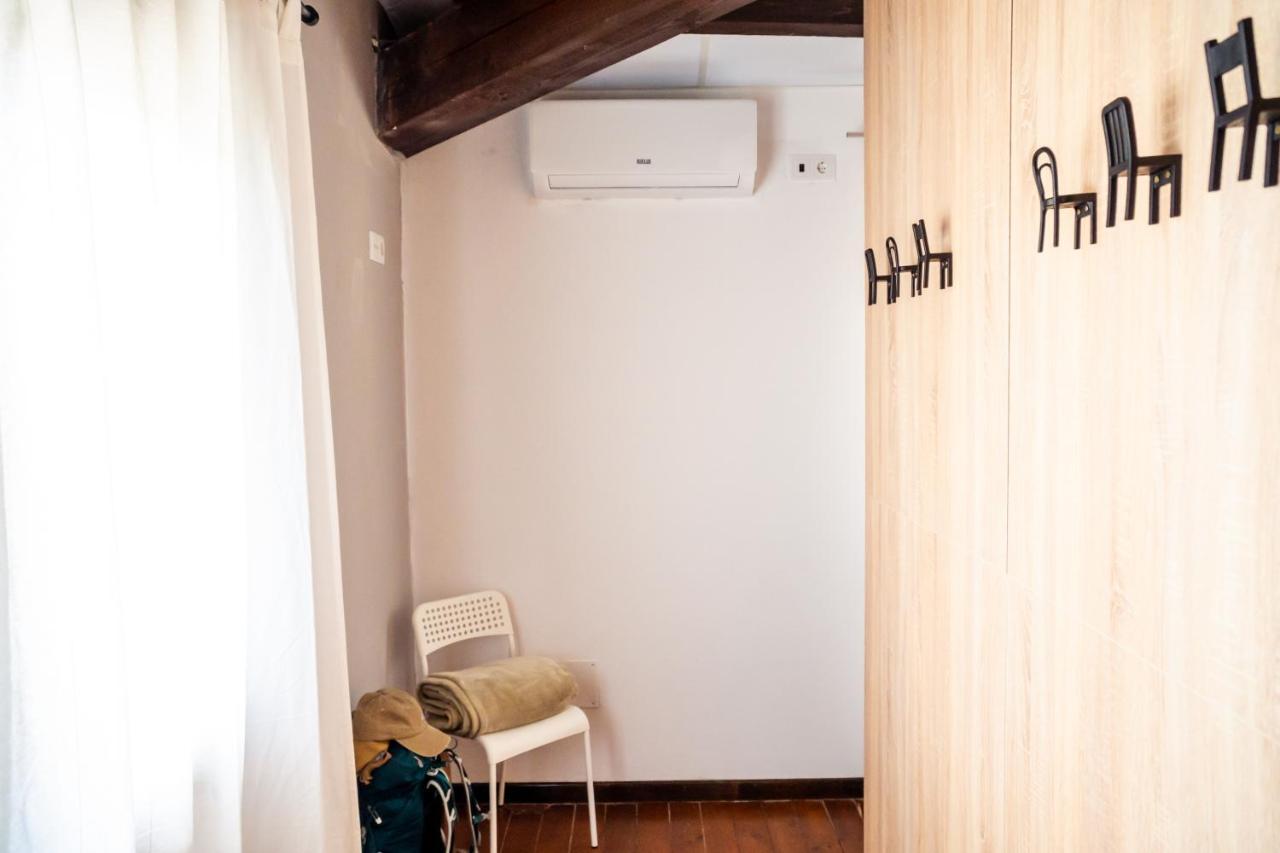 Albergue Gbc Caldas Caldas De Reis Eksteriør bilde